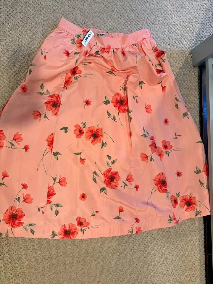 🌸 Pink Floral Skirt – Old Navy