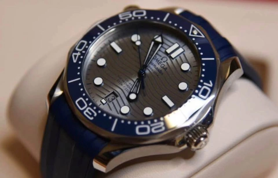 Omega SMP 300 (mint) - photo 3