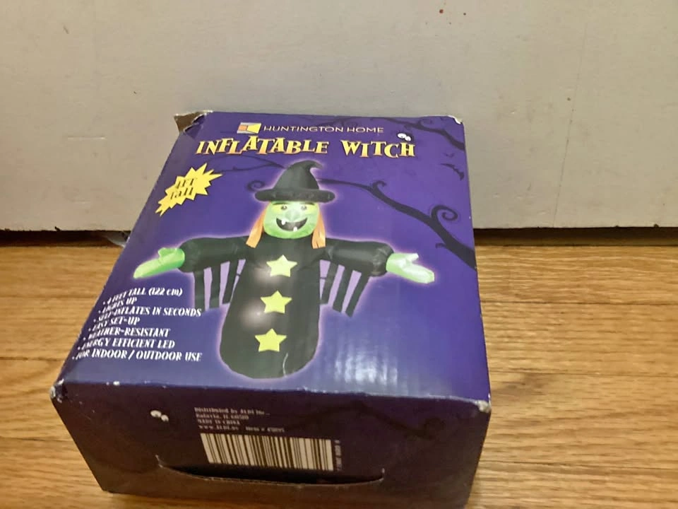 🏈Huntington Home Inflatable Witch 🏈