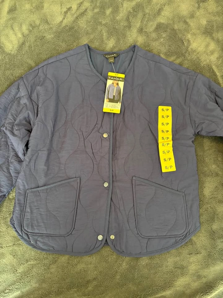 Tahari Quilted Jacket Size Small