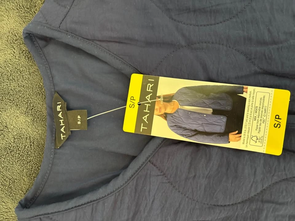 Tahari Quilted Jacket Size Small - photo 2
