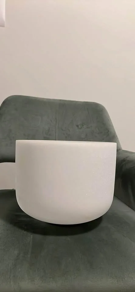 9” E Crystal singing bowl 🧡 image indicator(2)