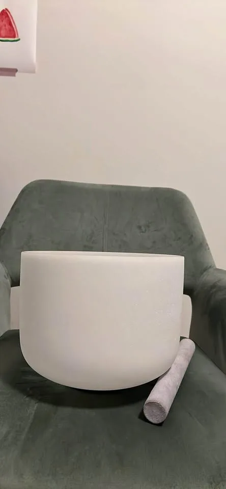 9” E Crystal singing bowl 🧡 image indicator(3)