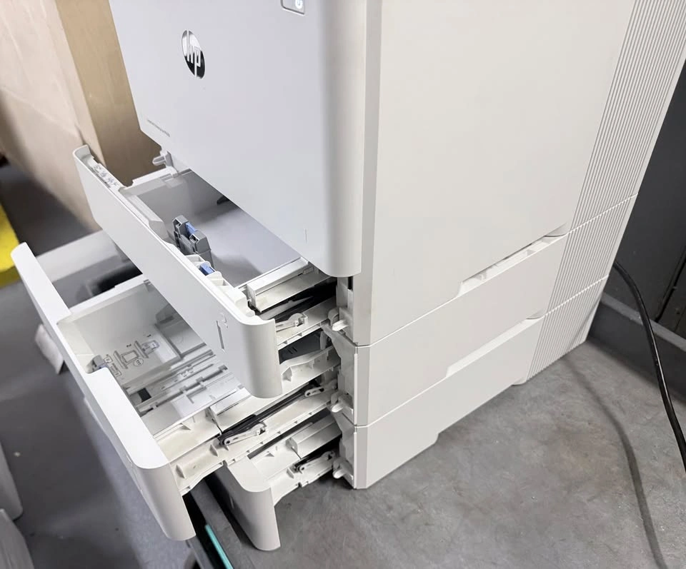 HP LaserJet Enterprise M806dn High-Volume Mono Laser Printer - photo 2