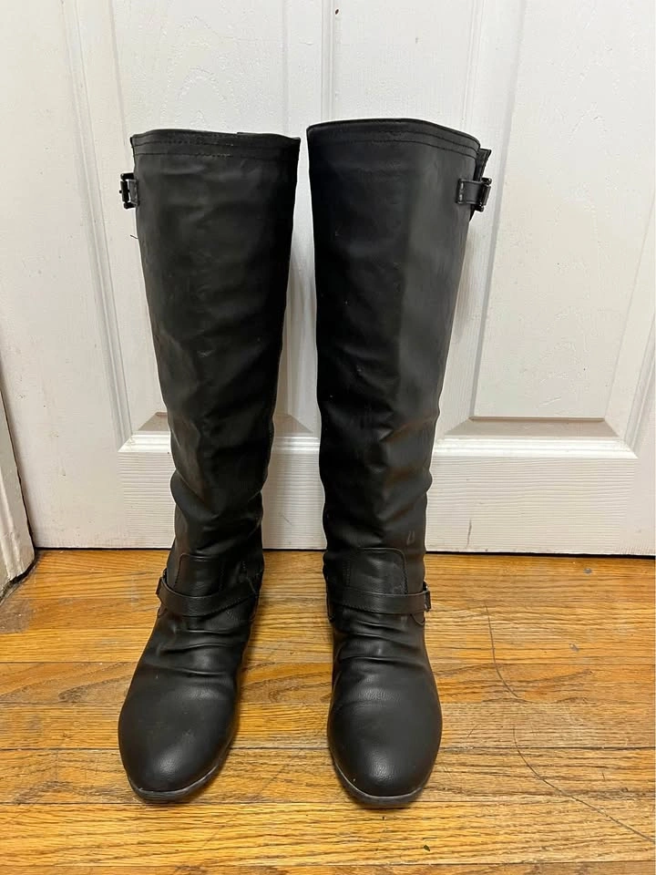 🏈 Tall Boots