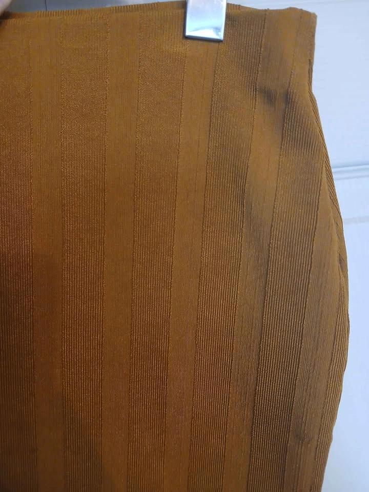 Zara burnt orange ribbed pencil skirt, size small (S) - photo 3