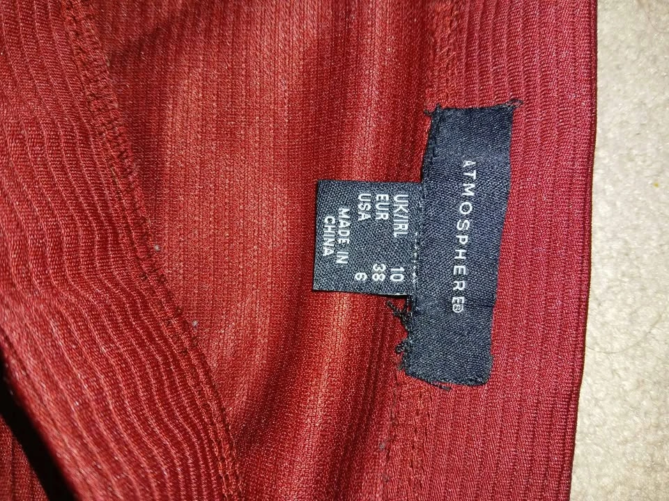 Atmosphere Burgundy Ribbed Pencil Skirt Size 6 - photo 3