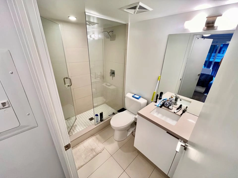 Private room for rent - photo 3
