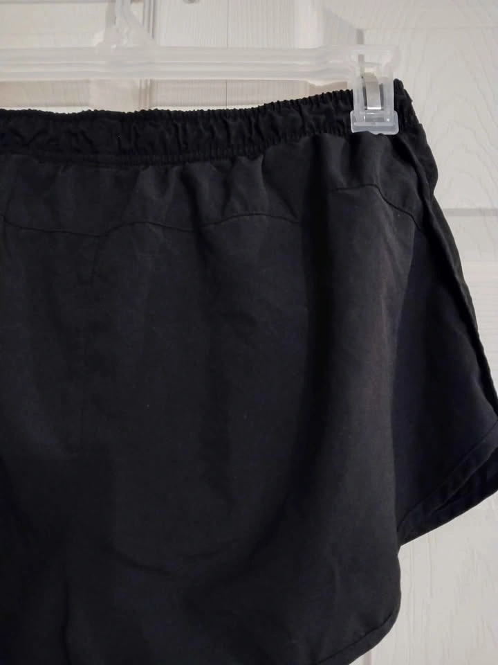 Old Navy Active shorts size small (S) - photo 5