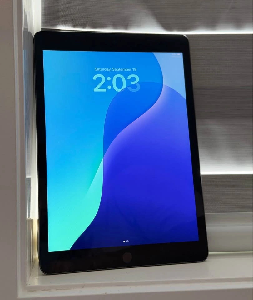 Apple iPad 9th Generation - photo 4