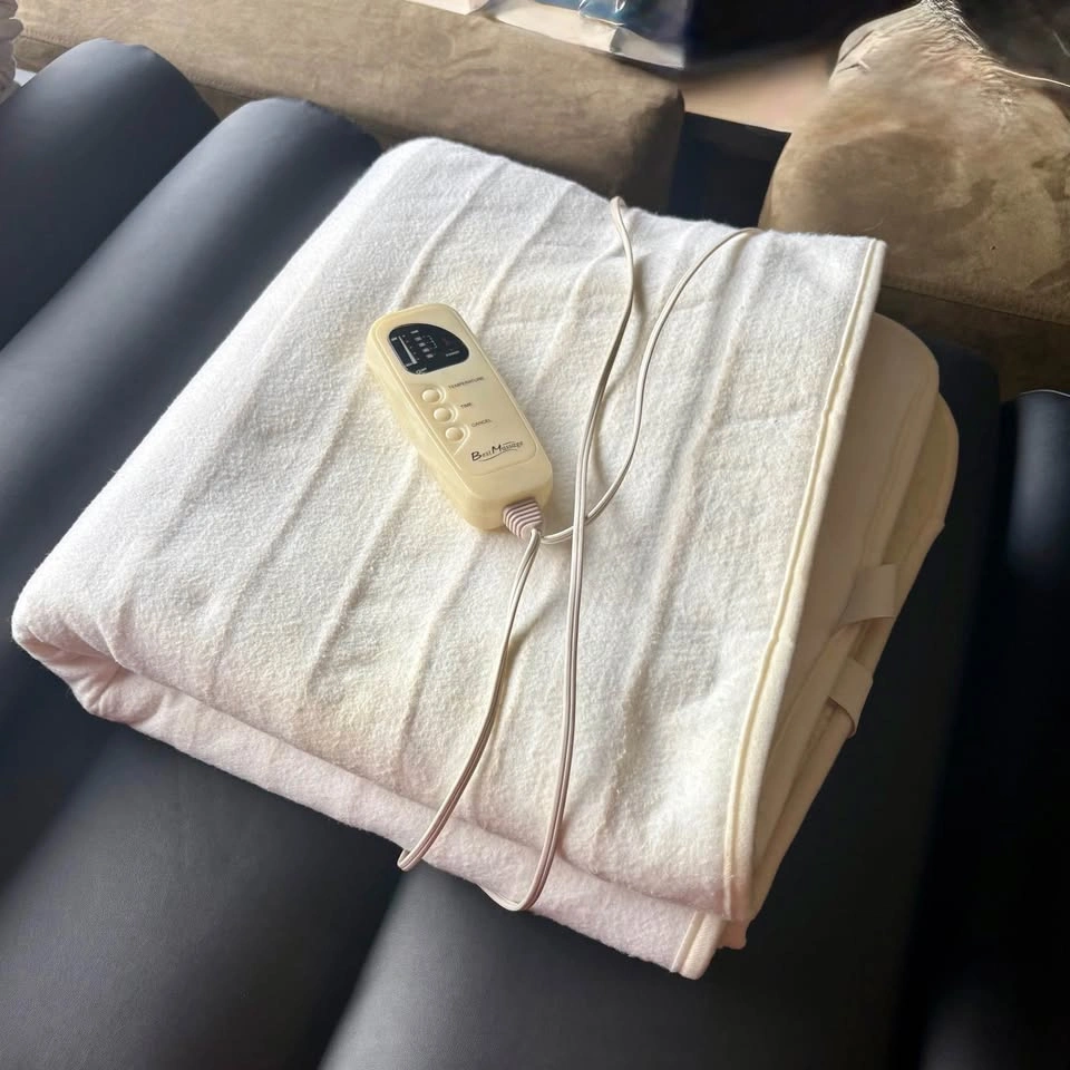 Massage Accessories: Table Warmer, Long Sheets & Face Covers - photo 5