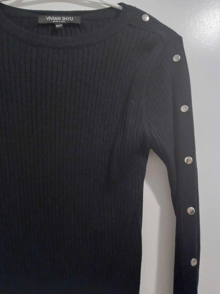 VIVIAN SHYU black dress with silver studs on arms - photo 4