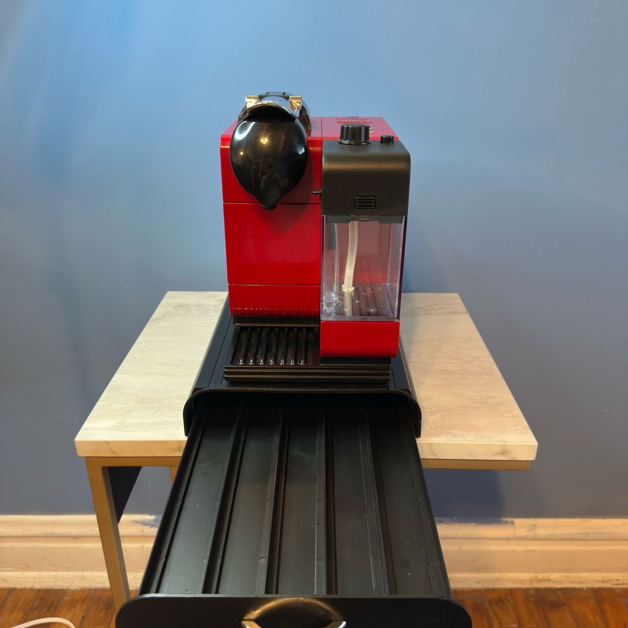 De’Longhi Nespresso Lattissima Plus Espresso Machine - photo 2