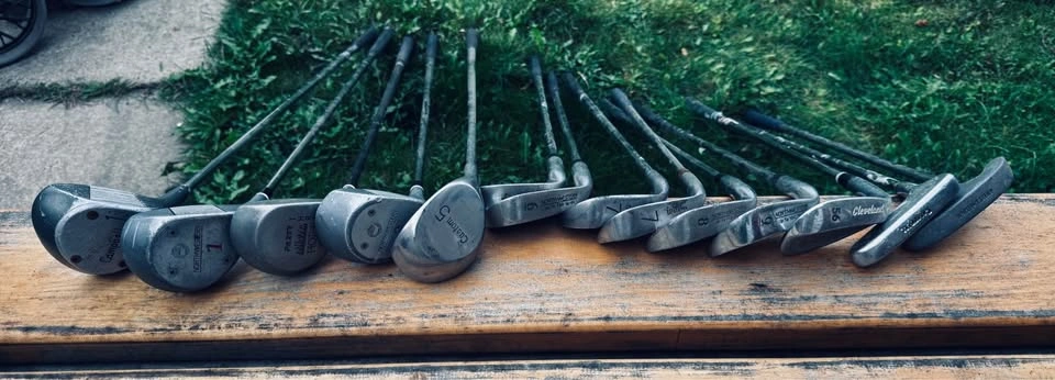 Spalding Golf Bag with Mixed Club Set and Cart - photo 4