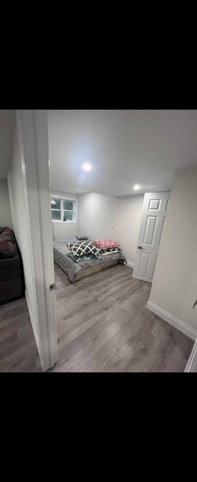 Walkout basement with separate entrance - photo 3
