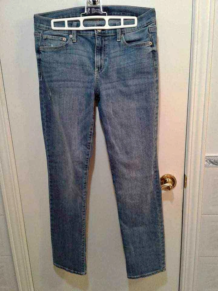 GAP denim classic straight jeans, size 8