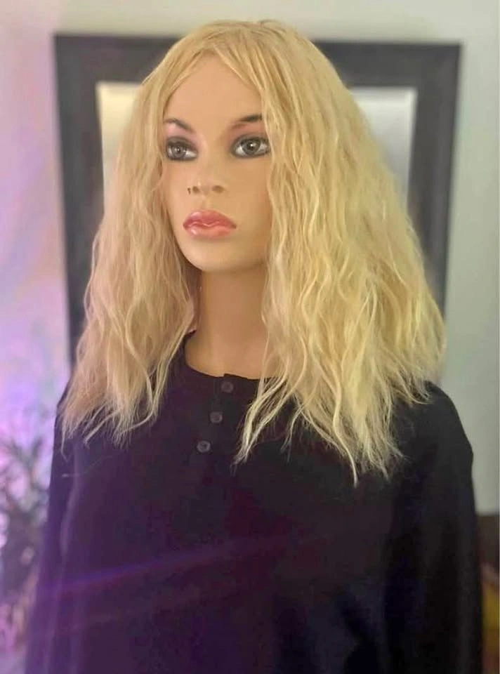 🏈 NEW Voluminous Blonde Wavy Synthetic Wig