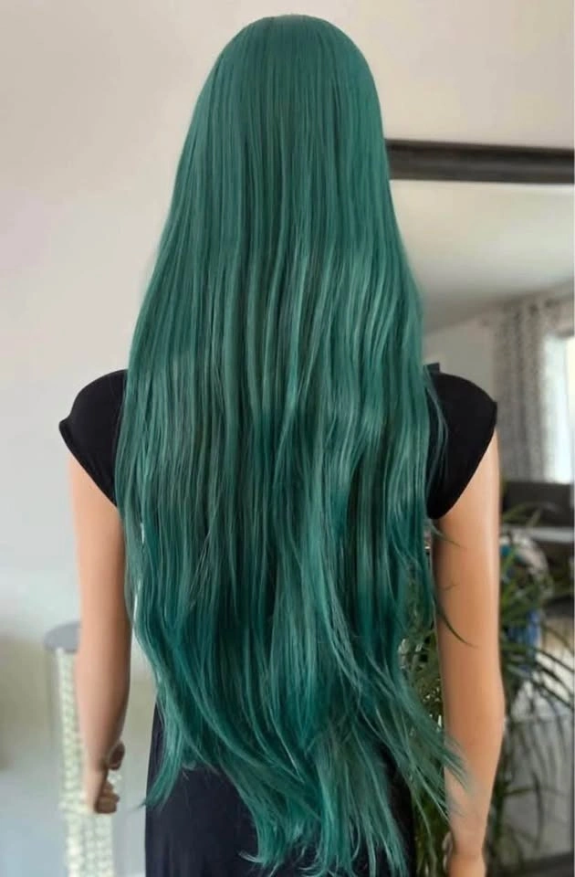 🏈 NWT: 30” Long Straight Green Synthetic Wig with Bangs - photo 2