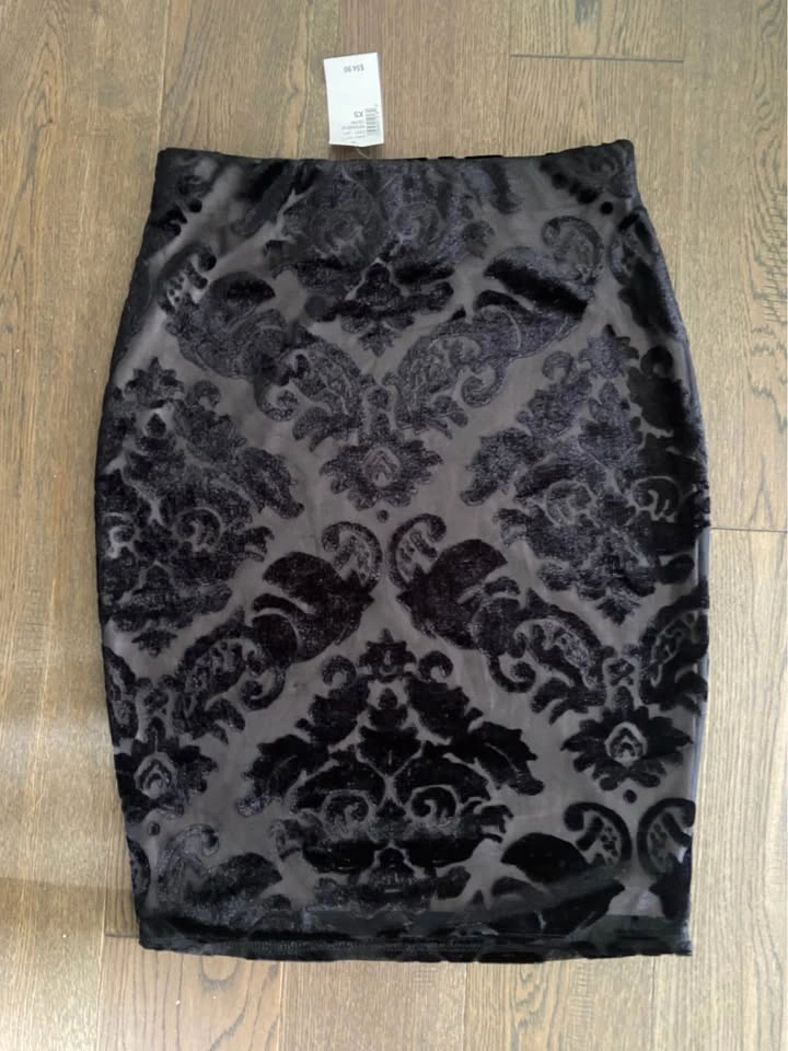 🏈 Velvet Pencil Skirt Size XS - Ricki's - Burnout Damask - NWT - photo 3