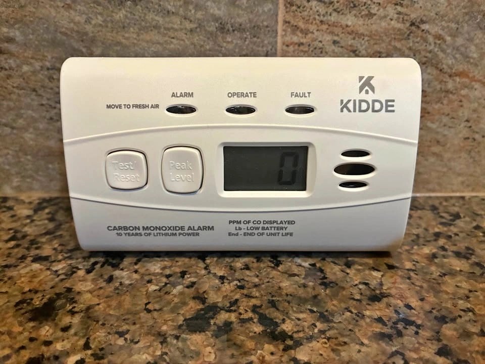 🏈 Carbon monoxide detector