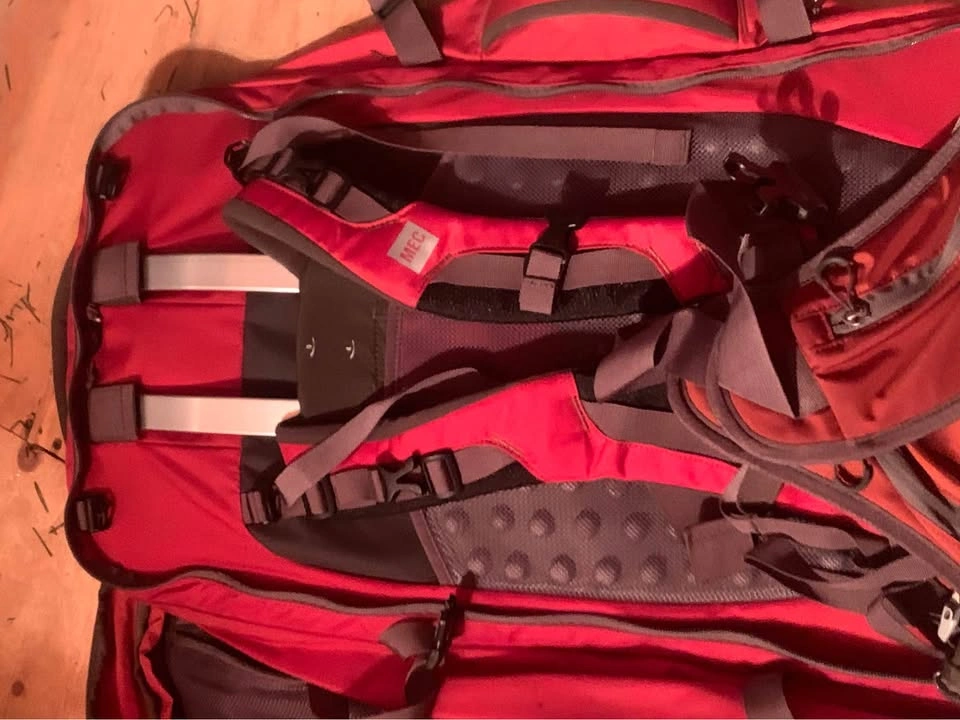 75L travel pack with internal shoulder straps - photo 2