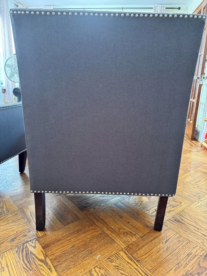 Raymour & Flanigan Welland Accent Chair Gray – 2 Available - photo 4