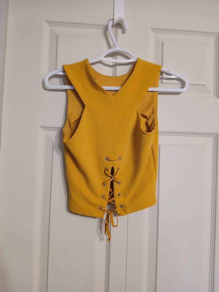 Stradivarius Mustard Crop Top Size Extra Small (XS)+ - photo 2