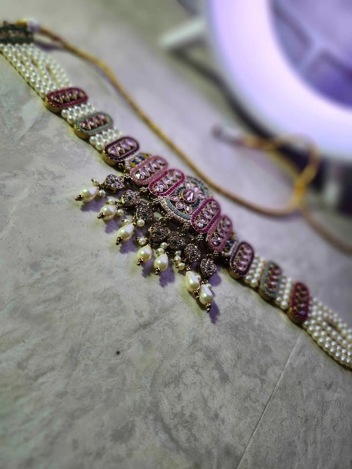 Traditional Indian Kundan Choker Necklace - photo 2