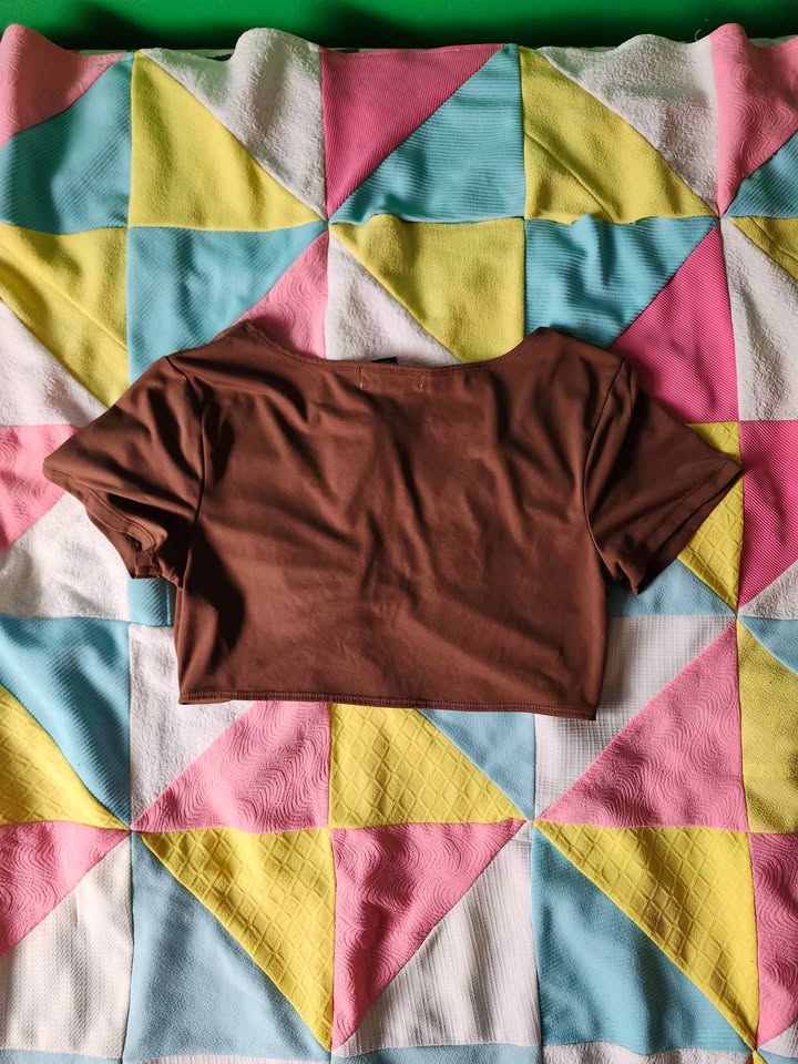 2000s Wet Seal brown crop top - photo 2
