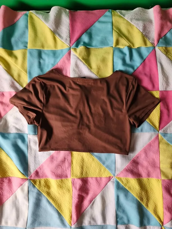 2000s Wet Seal brown crop top image indicator(2)