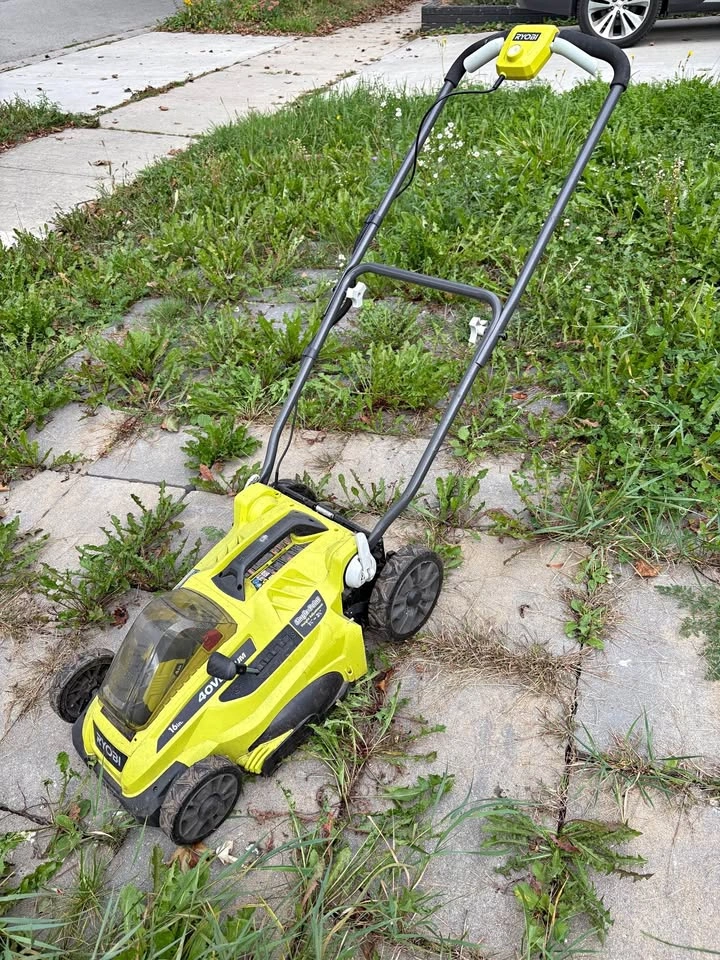 Lawn Mower/Yard Trimmer - RYOBI