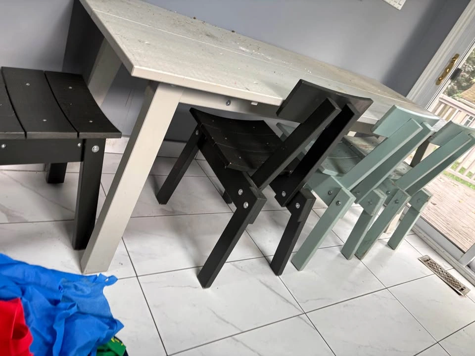 Dining Table & Chairs - photo 3