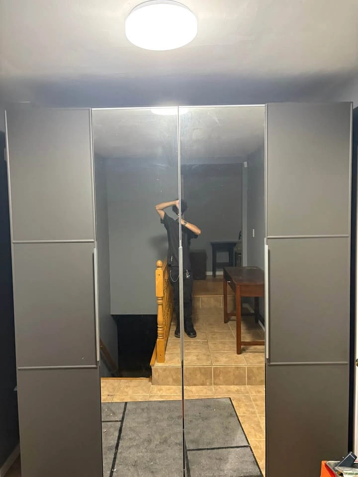 Large Wardrobe/Dresser/Closet with mirror panels
