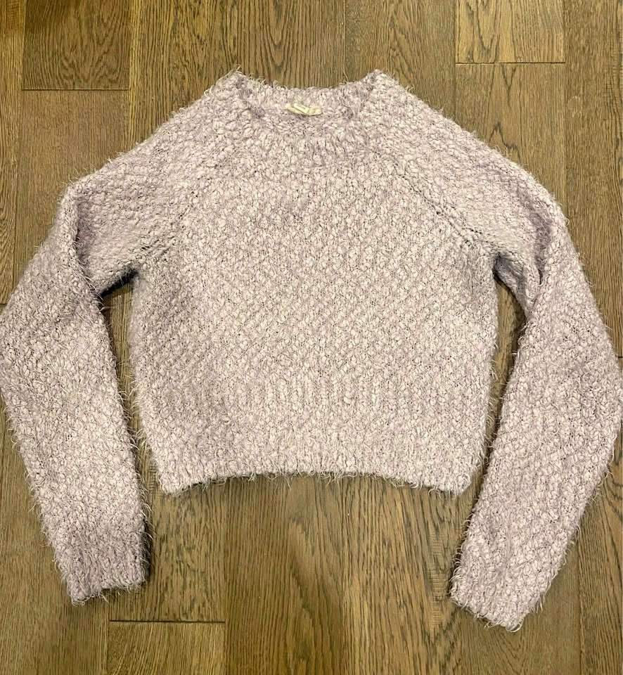 🏈 Garage Cropped Eyelash Sweater XS