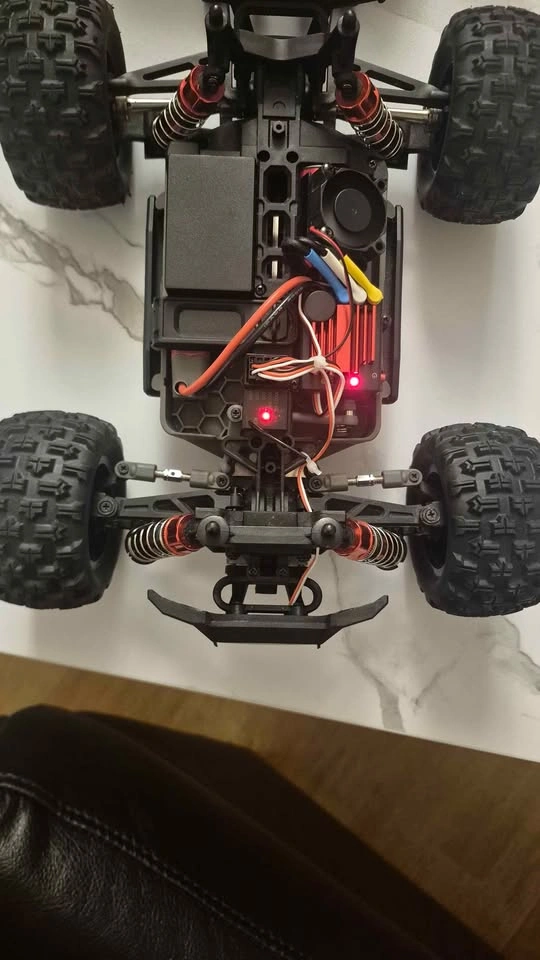 HYPER GO H16BM 1/16 Brushless 4WD RC Truck – 45km/h + 2 Batterie - photo 5