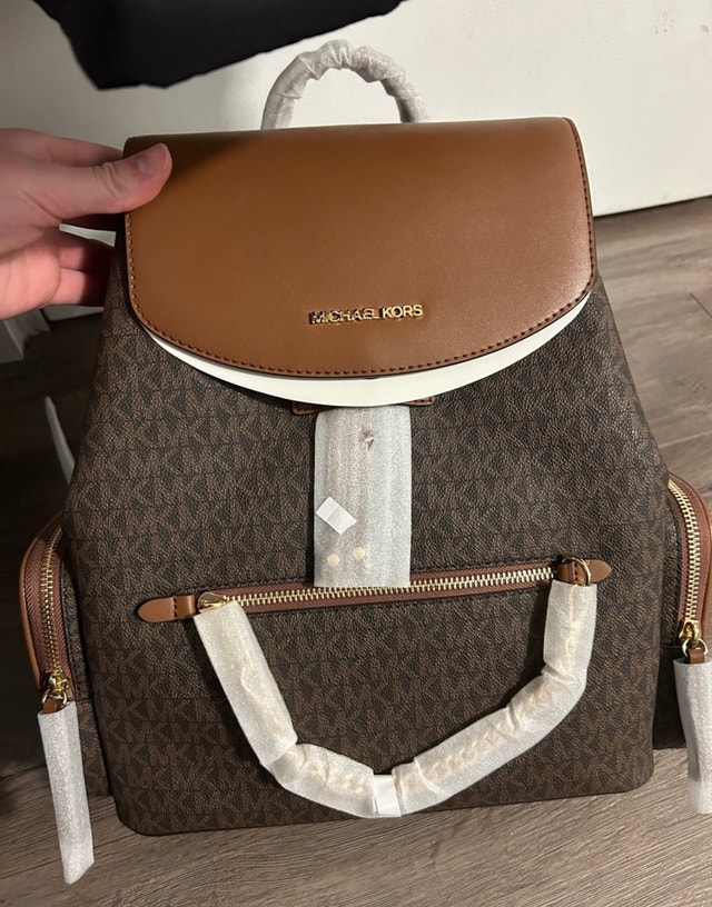 MICHAEL KORS BACKPACK