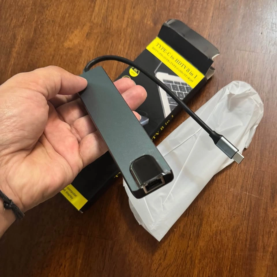 8-in-1 USB-C Hub Adapter Docking Station - photo 4