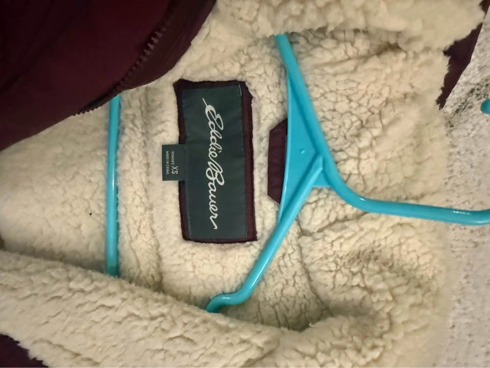 Women Burgundy Eddie Bauer Puffer Jacket - photo 2