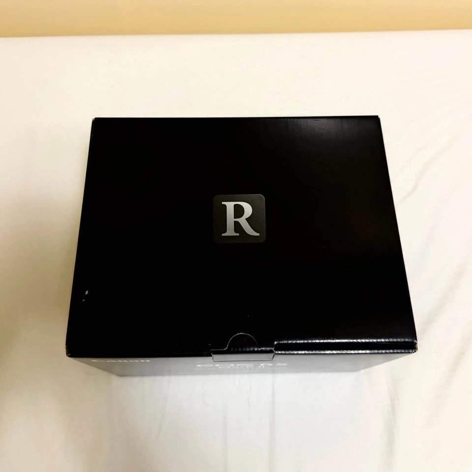 Canon EOS R5 Mark II with RF 24-105mm F4 L IS USM Lens Kit - photo 4