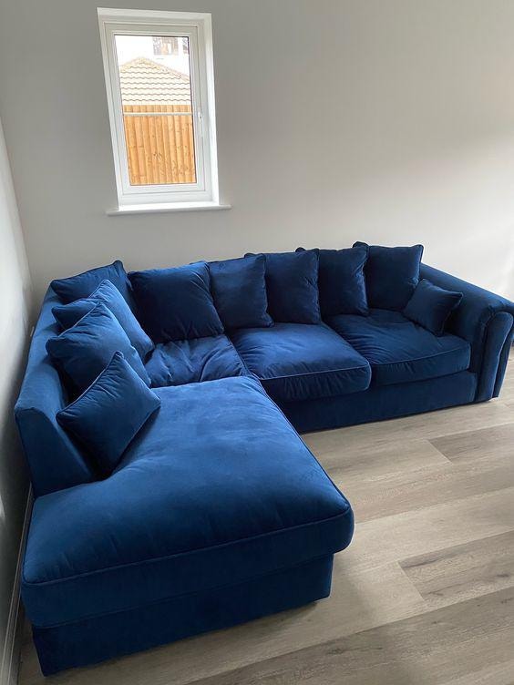 Luxury Sectional Sofa – Large L-Shape – High-End Finish
