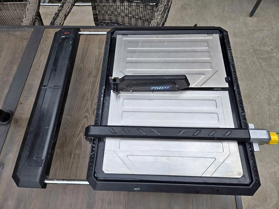7" Wet Tile Cutter