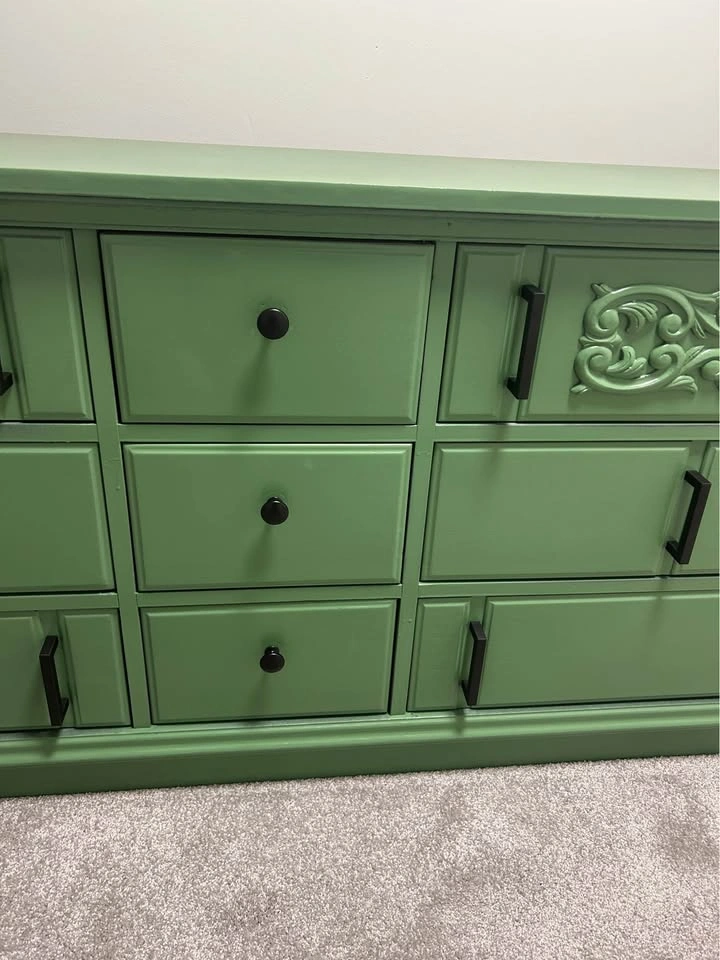 🌿 Sage Statement Piece: Solid Wood Restful Green Dresser - photo 3