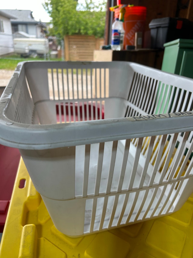 Laundry Basket/ Hamper - photo 2