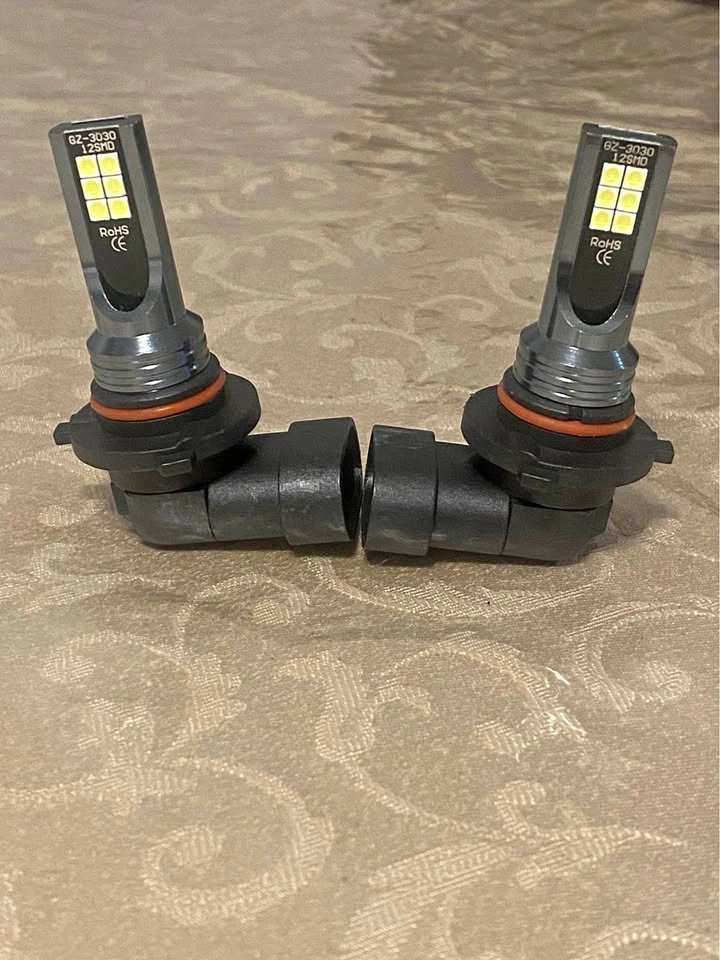 Headlight bulbs led white