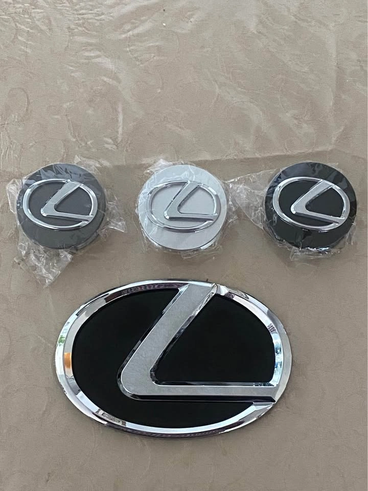 Lexus center caps logo - photo 3