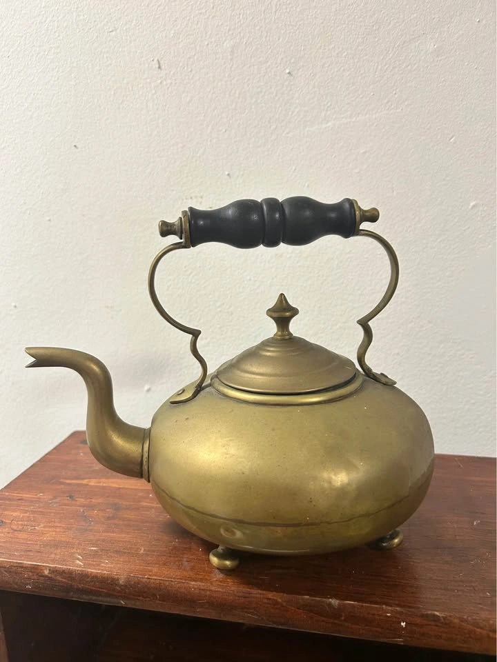 Vintage Brass Tea Kettle with Wooden Handle - photo 3