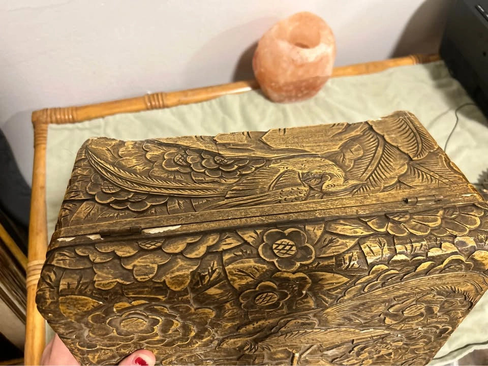 Vintage Carved Bird and Floral Decorative Box - photo 4