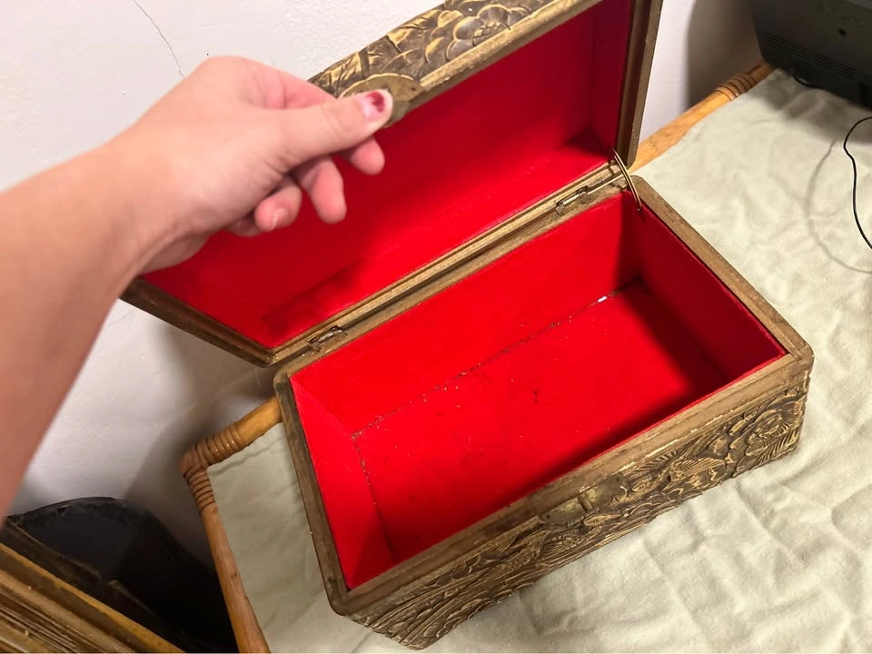 Vintage Carved Bird and Floral Decorative Box - photo 5