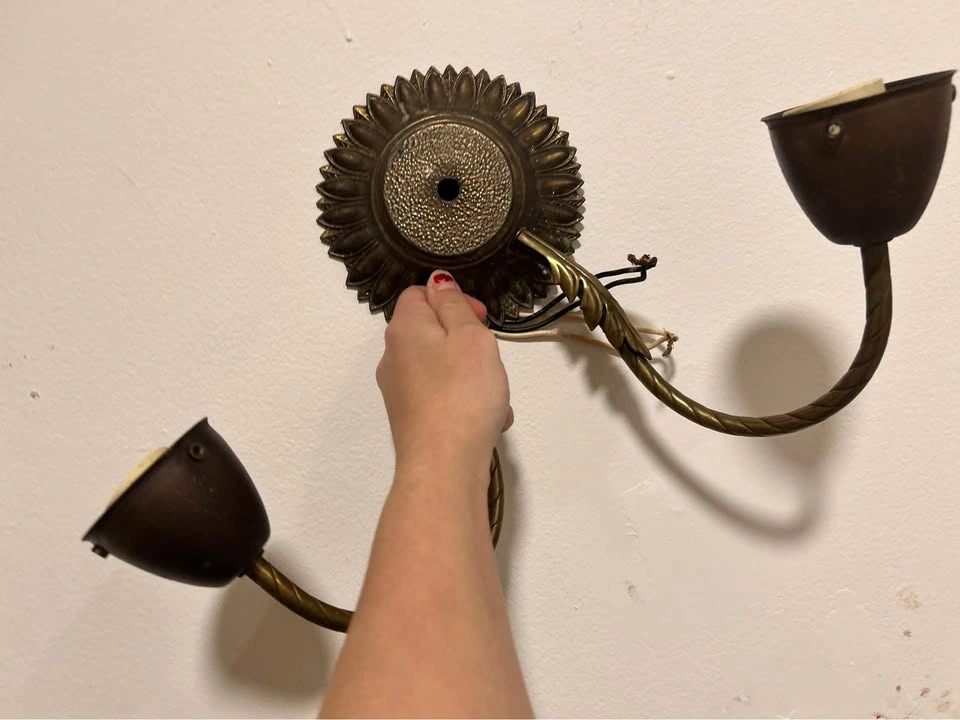 Vintage Brass Two-Light Wall Sconce - photo 3