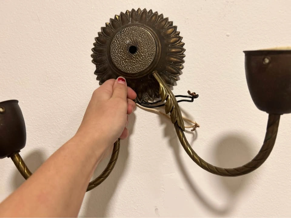 Vintage Brass Two-Light Wall Sconce - photo 4